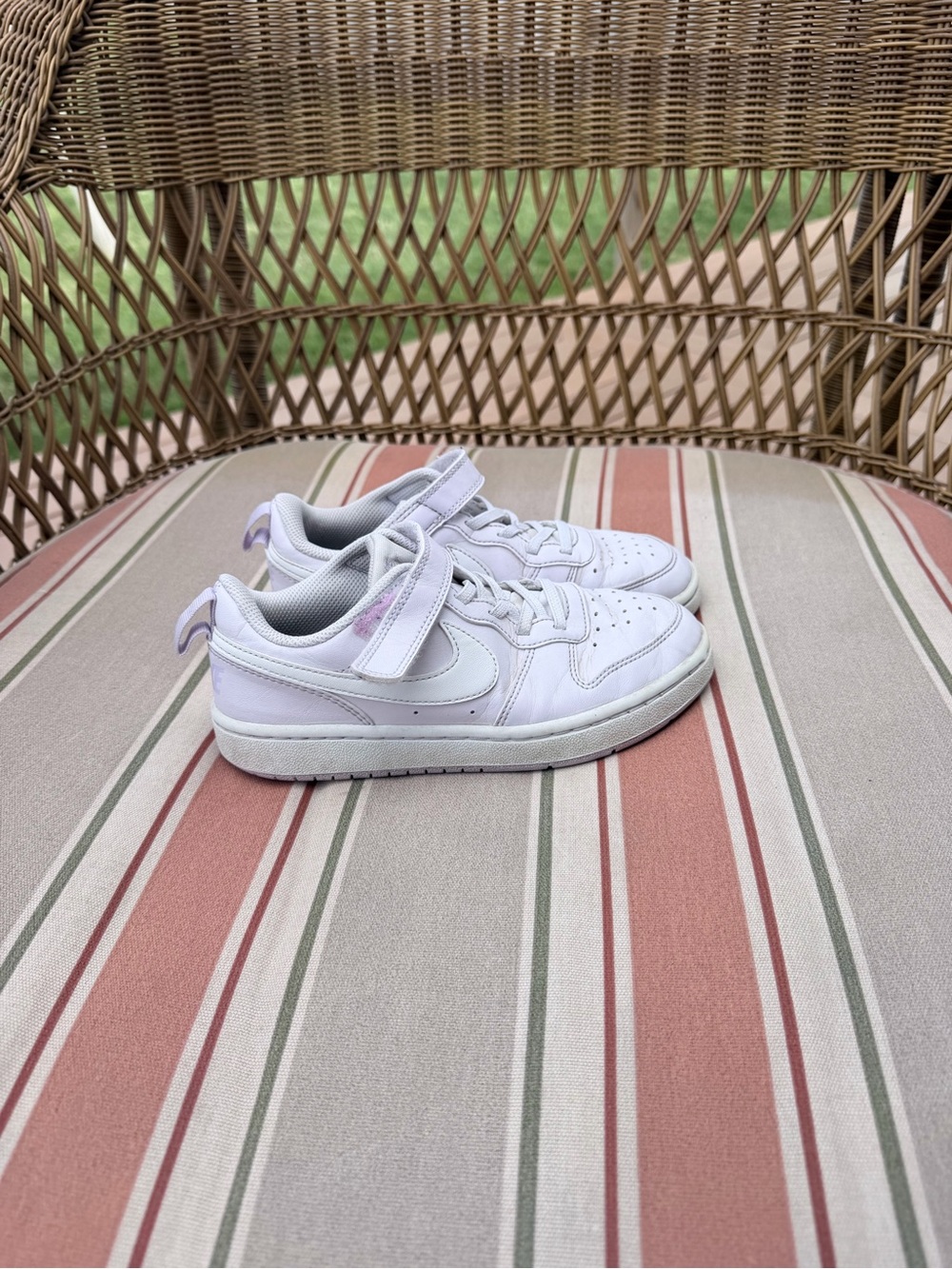 nike light purple 1Y